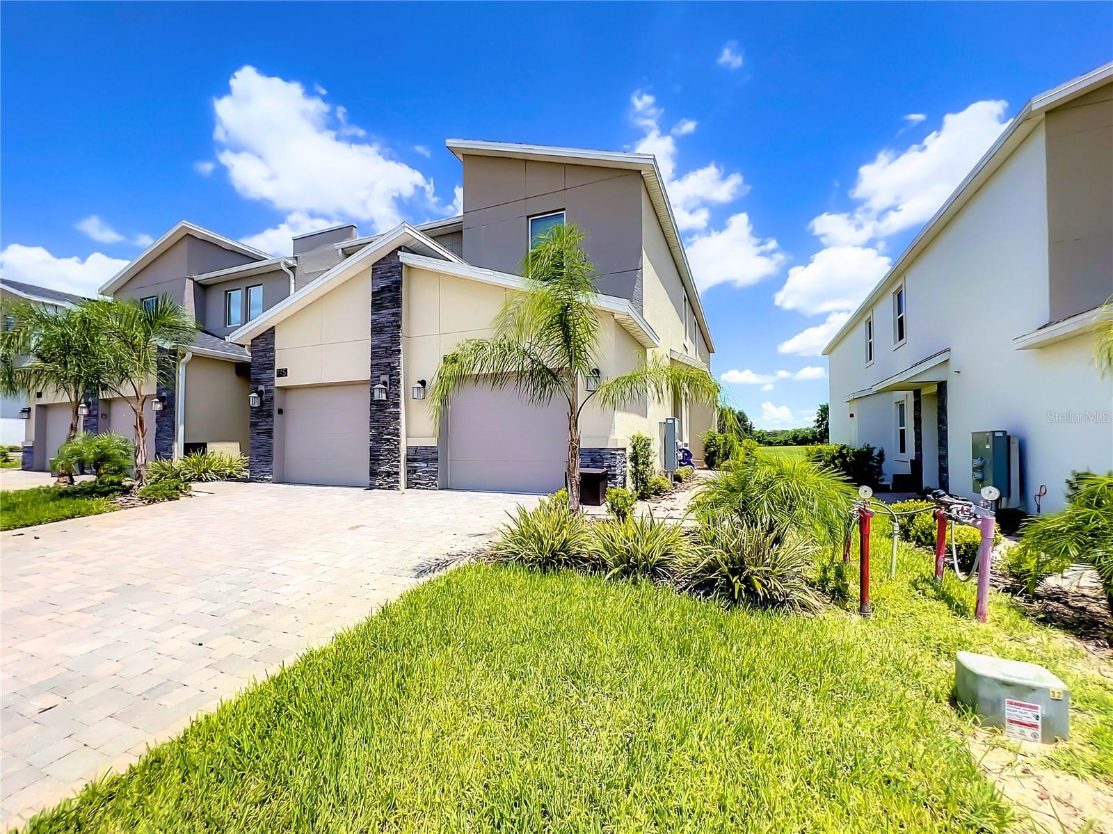747 OCEAN COURSE AVENUE 747