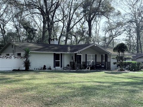 Photo of 7713 SW 8th Avenue, Gainesville, FL 32607 (MLS # GC533837)