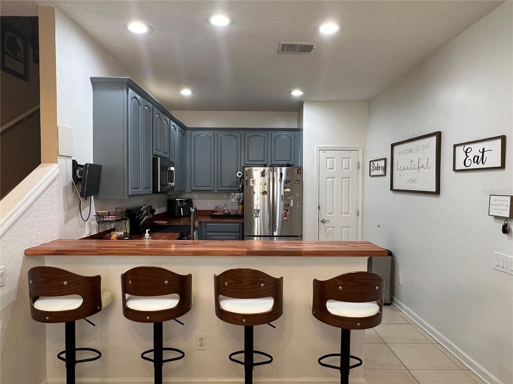 Photo of 1101 Shallcross Avenue, Orlando, FL 32828 (MLS # S5145553)