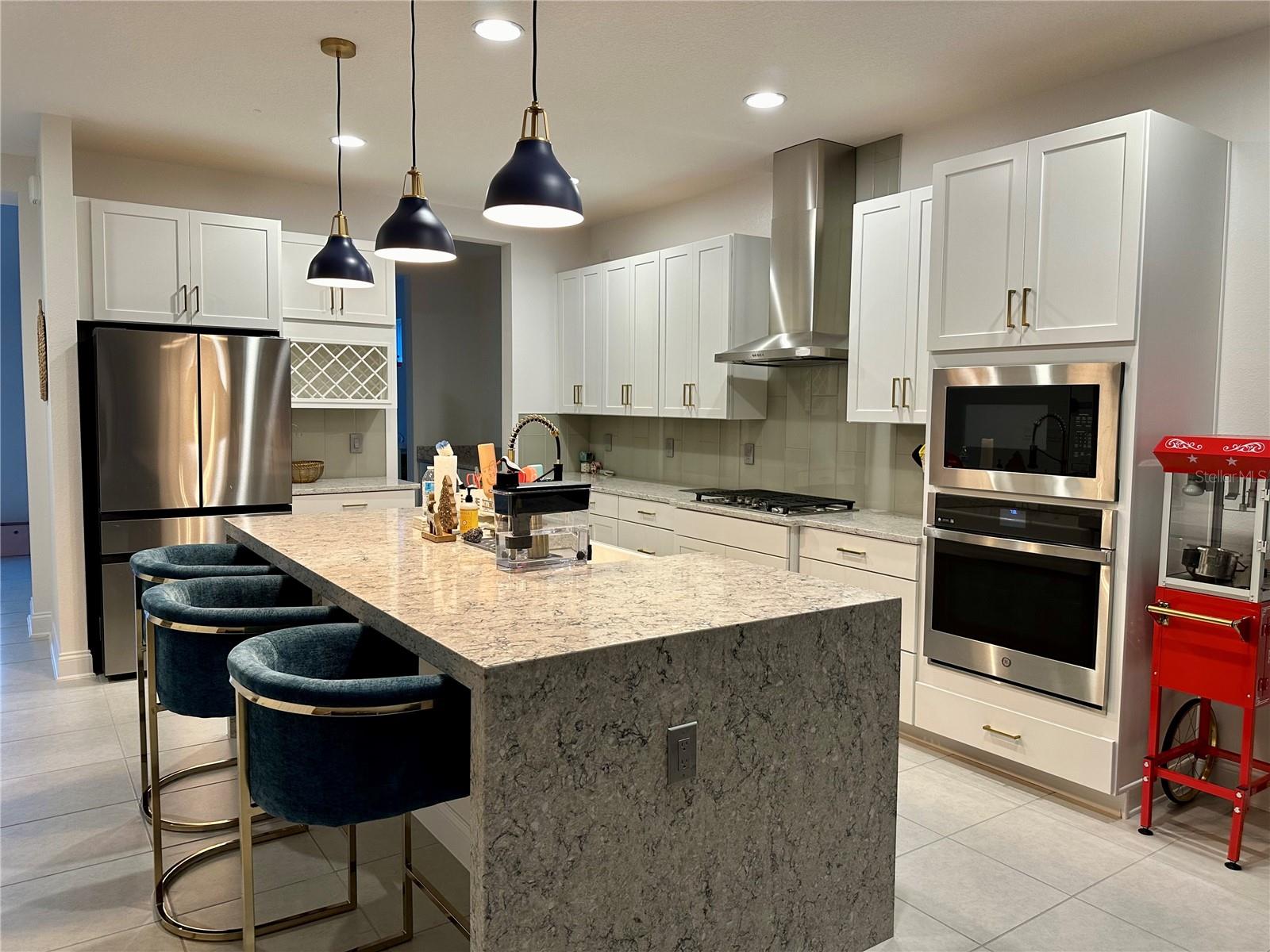 ENCORE/OVATION-PH 3 - Residential Lease