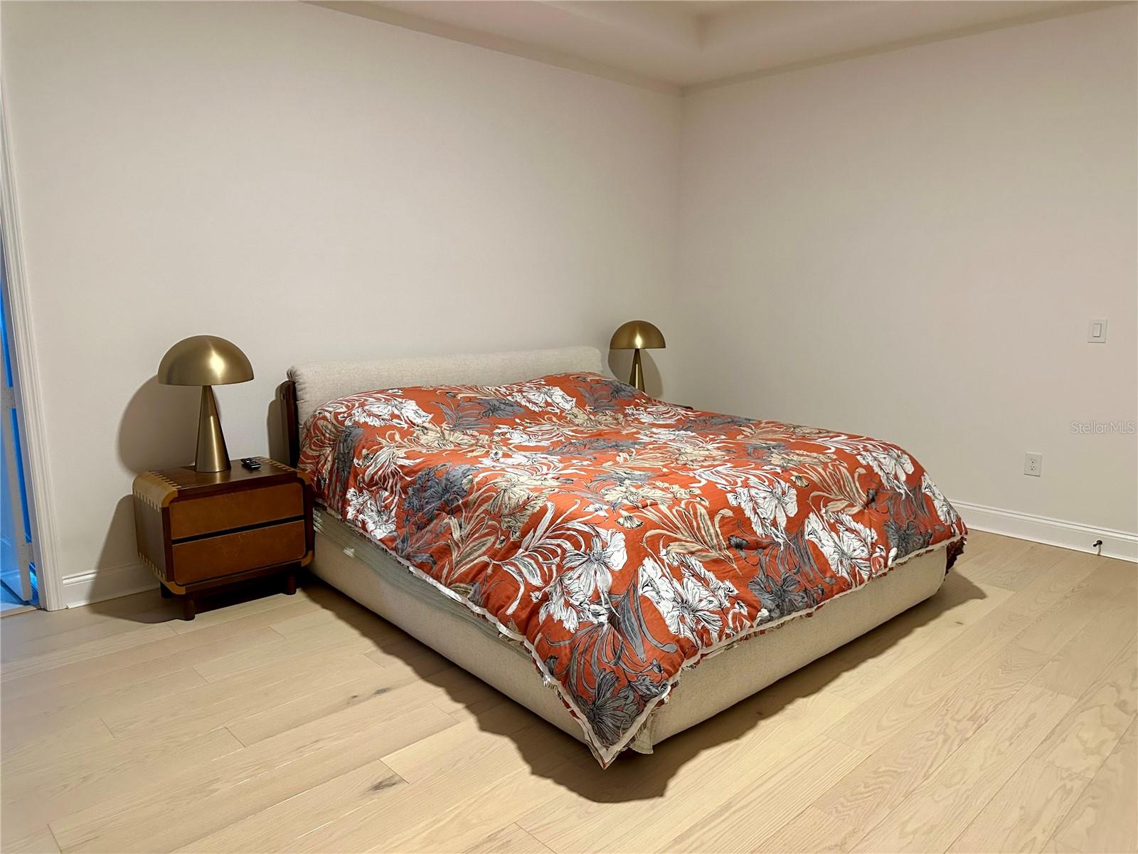 ENCORE/OVATION-PH 3 - Residential Lease