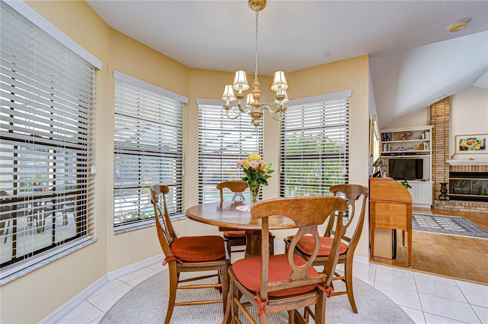 RIVER HILLS COUNTRY CLUB PH - Residential