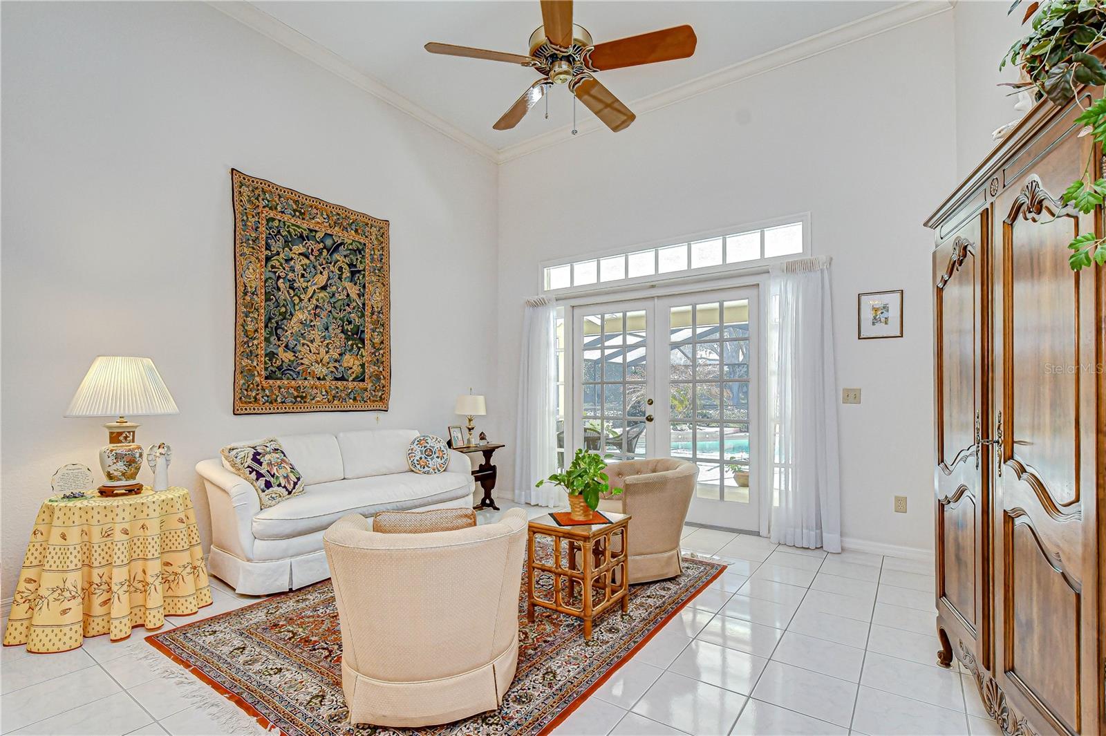 RIVER HILLS COUNTRY CLUB PH - Residential