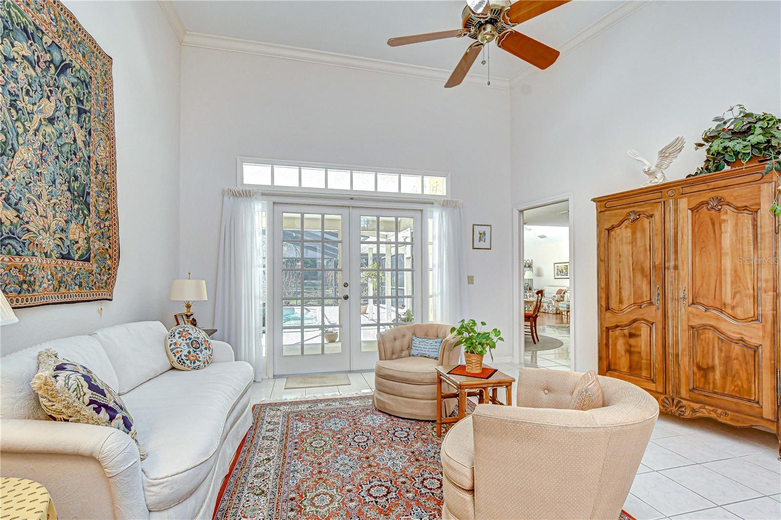 RIVER HILLS COUNTRY CLUB PH - Residential