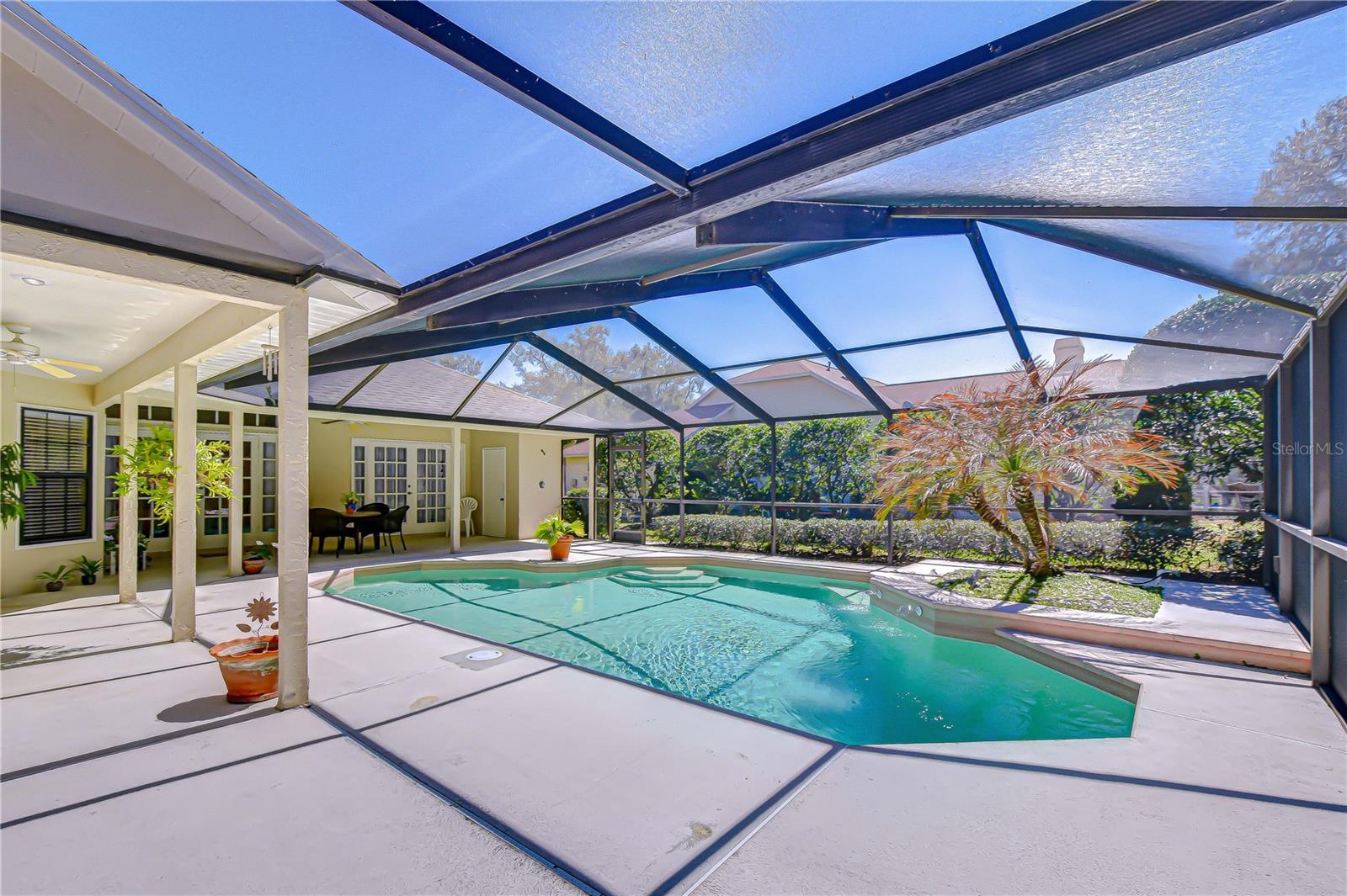 RIVER HILLS COUNTRY CLUB PH - Residential