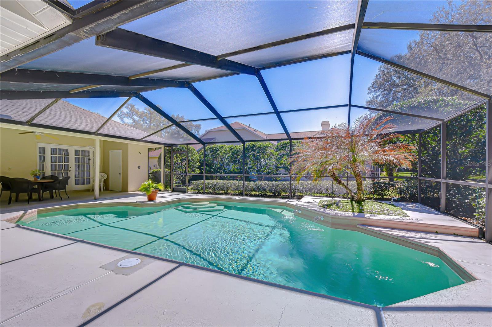 RIVER HILLS COUNTRY CLUB PH - Residential