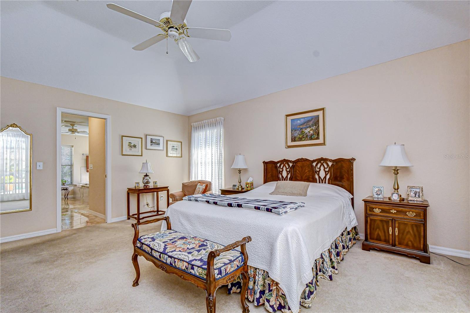 RIVER HILLS COUNTRY CLUB PH - Residential