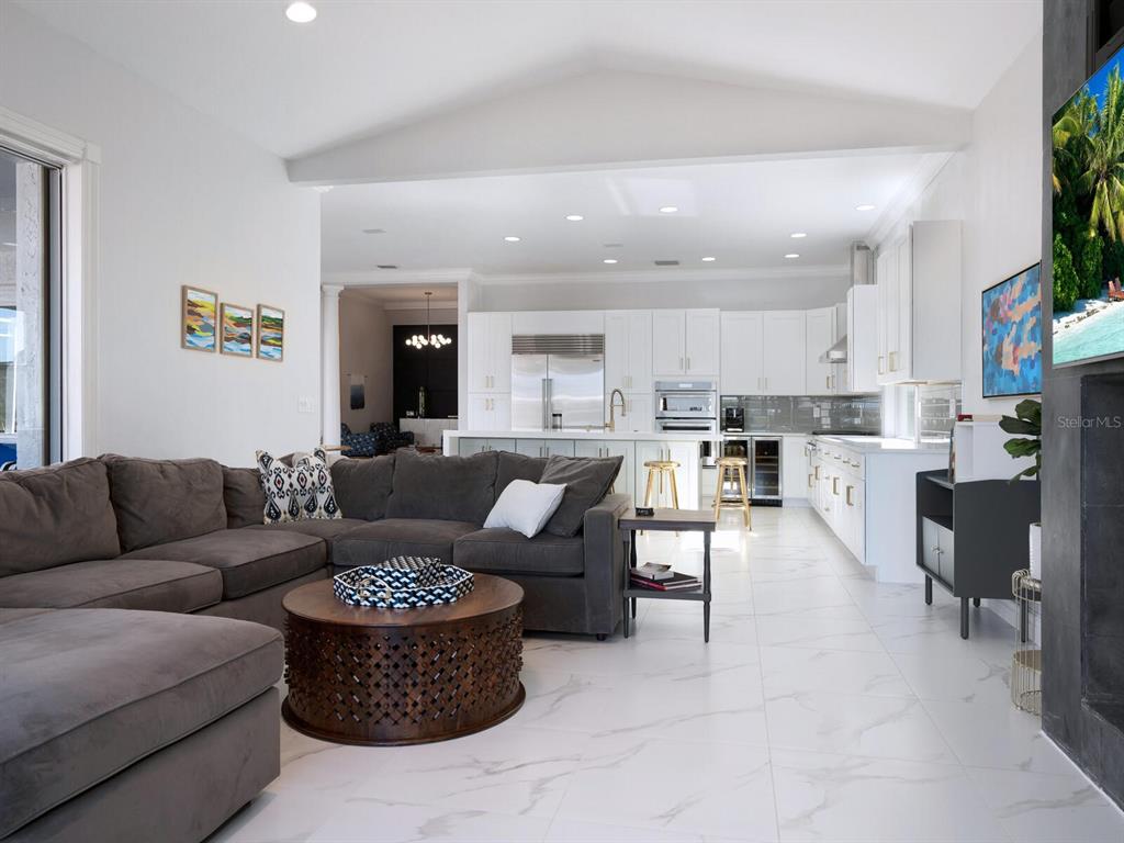 ACREAGE & UNREC - Residential