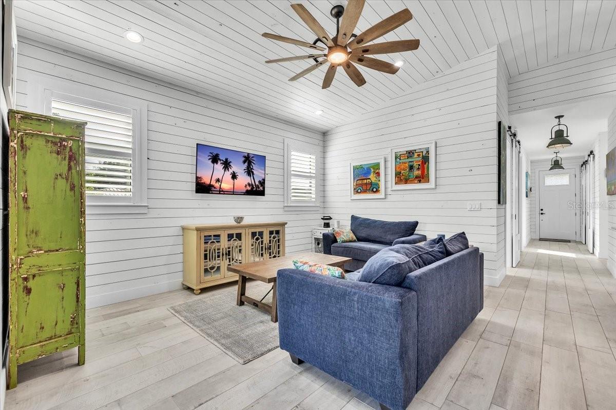 28492 ROYAL PALM DRIVE, PUNTA GORDA, FL, 33982 3 28492 ROYAL PALM DRIVE