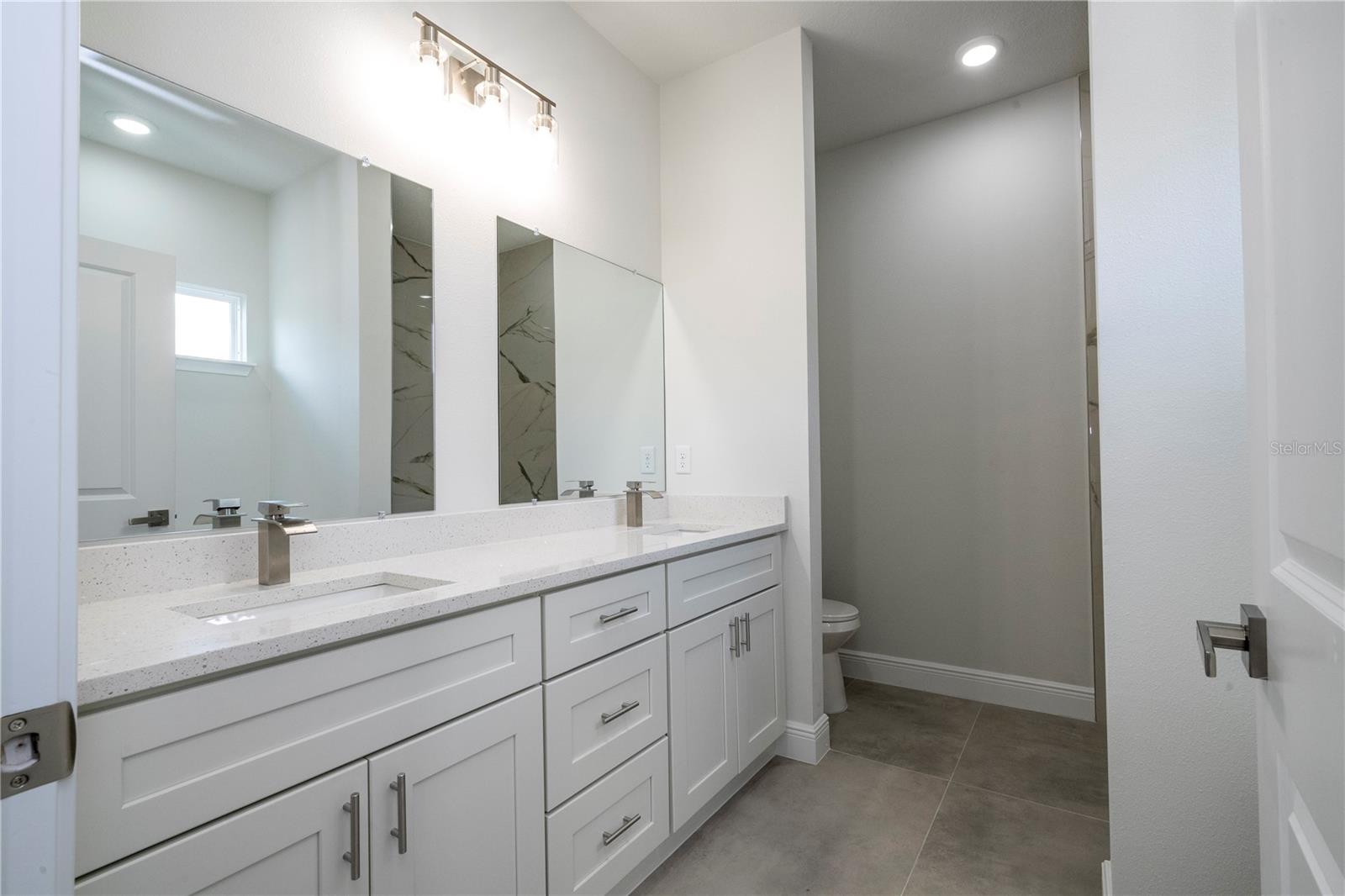 MARION OAKS UN 05 - Residential