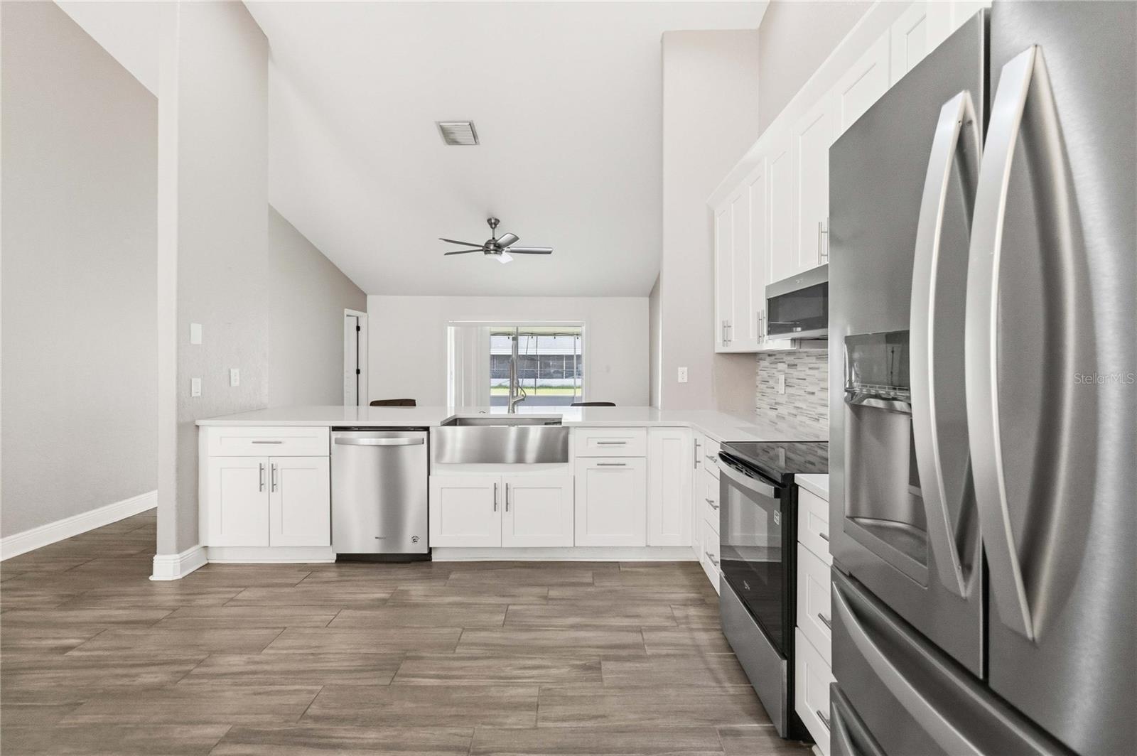 CANOE CREEK LAKES UNIT 4 - Residential