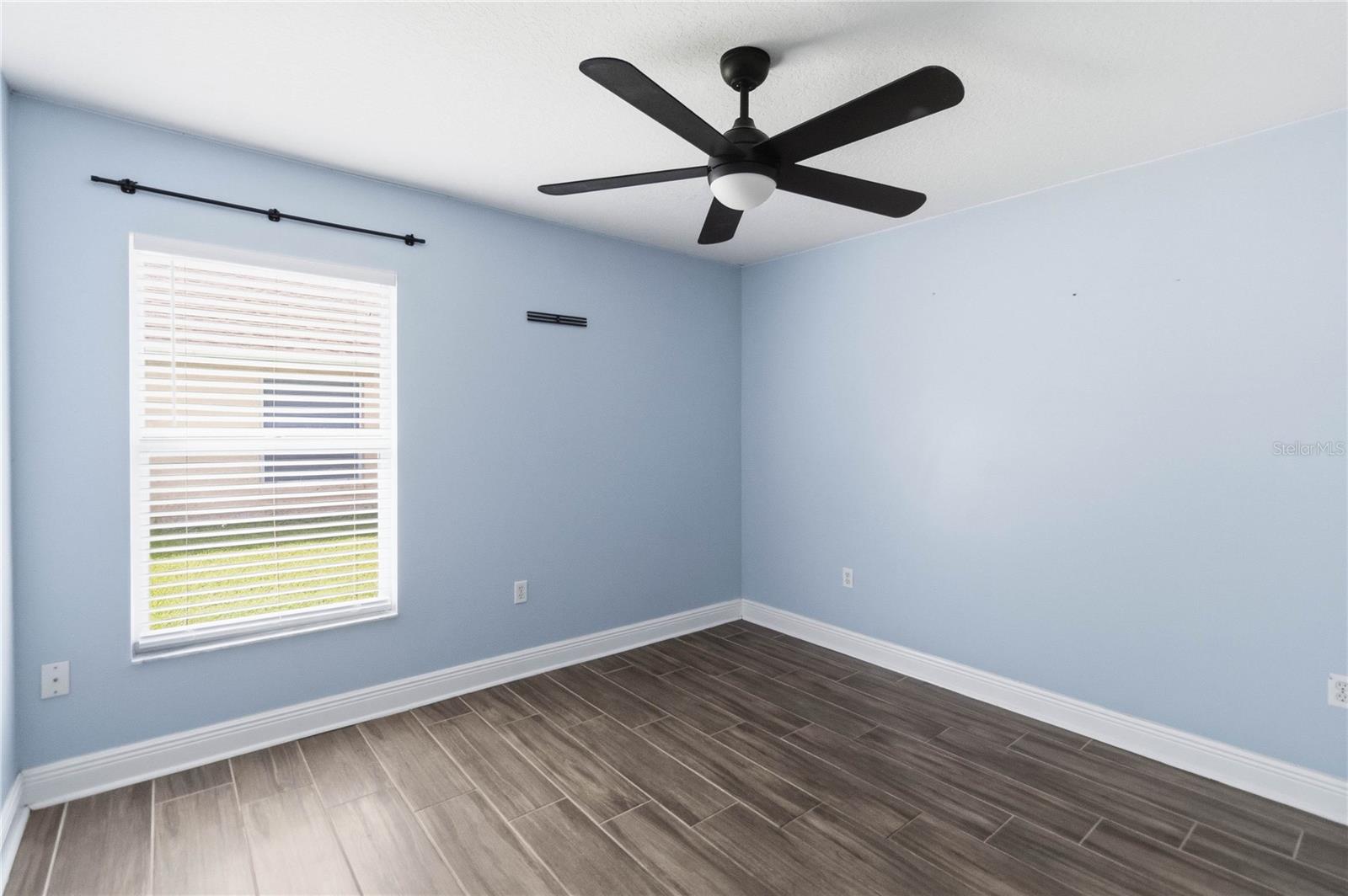 CANOE CREEK LAKES UNIT 4 - Residential