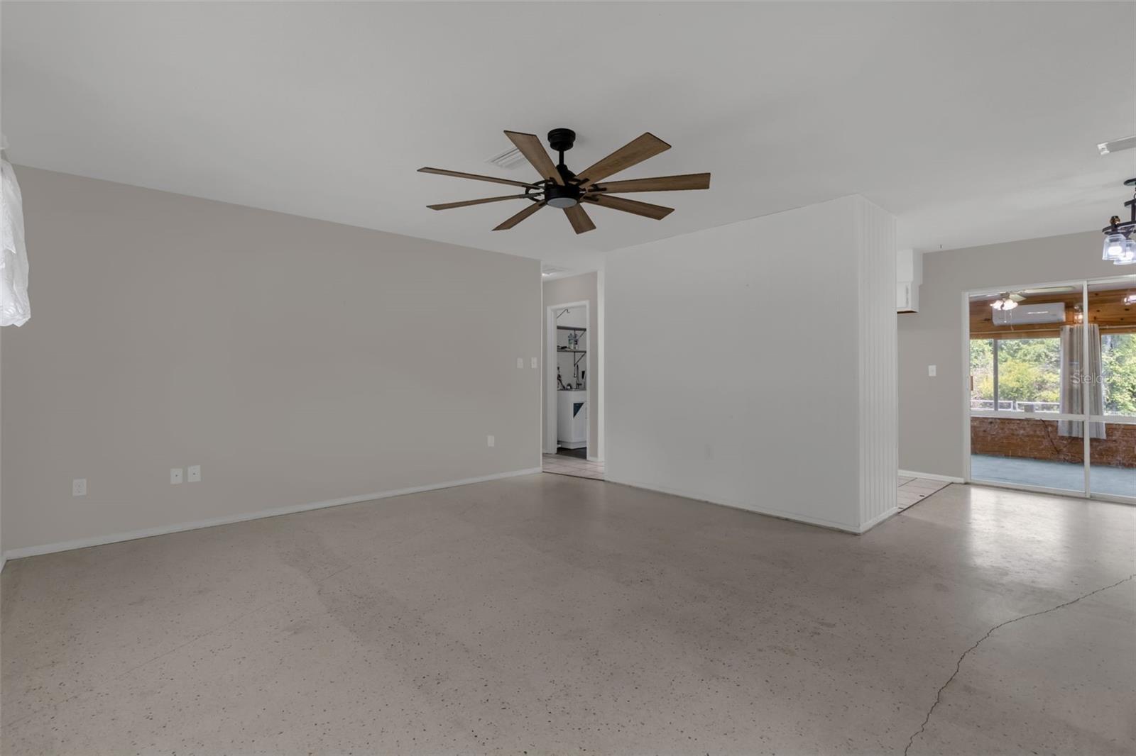 35505 CRESCENT DRIVE