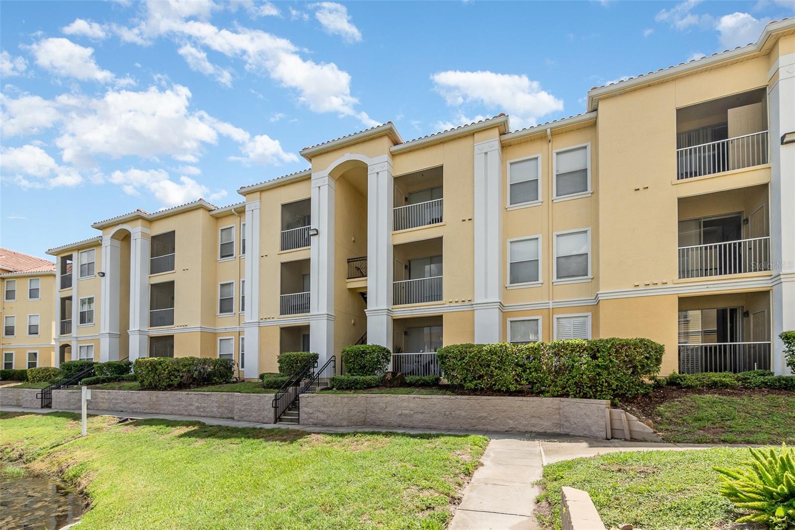Cozy 1-Bedroom Condo in the Heart of Maitland!
Discover comfort and convenience in this well-maintained 1-bedroom, 1-bathroom home offering 672 heated square feet of living space. Located in a desirable Maitland community, this charming residence features a bright, open layout perfect for first-time buyers, investors, or those looking to downsize.
Enjoy a spacious living area, a functional kitchen, and a generously sized bedroom with ample closet space. With easy access to major highways, shopping, dining, and parks, this home offers a prime location just minutes from Winter Park and downtown Orlando.
Don’t miss this affordable opportunity to own in one of Central Florida’s most sought-after areas!