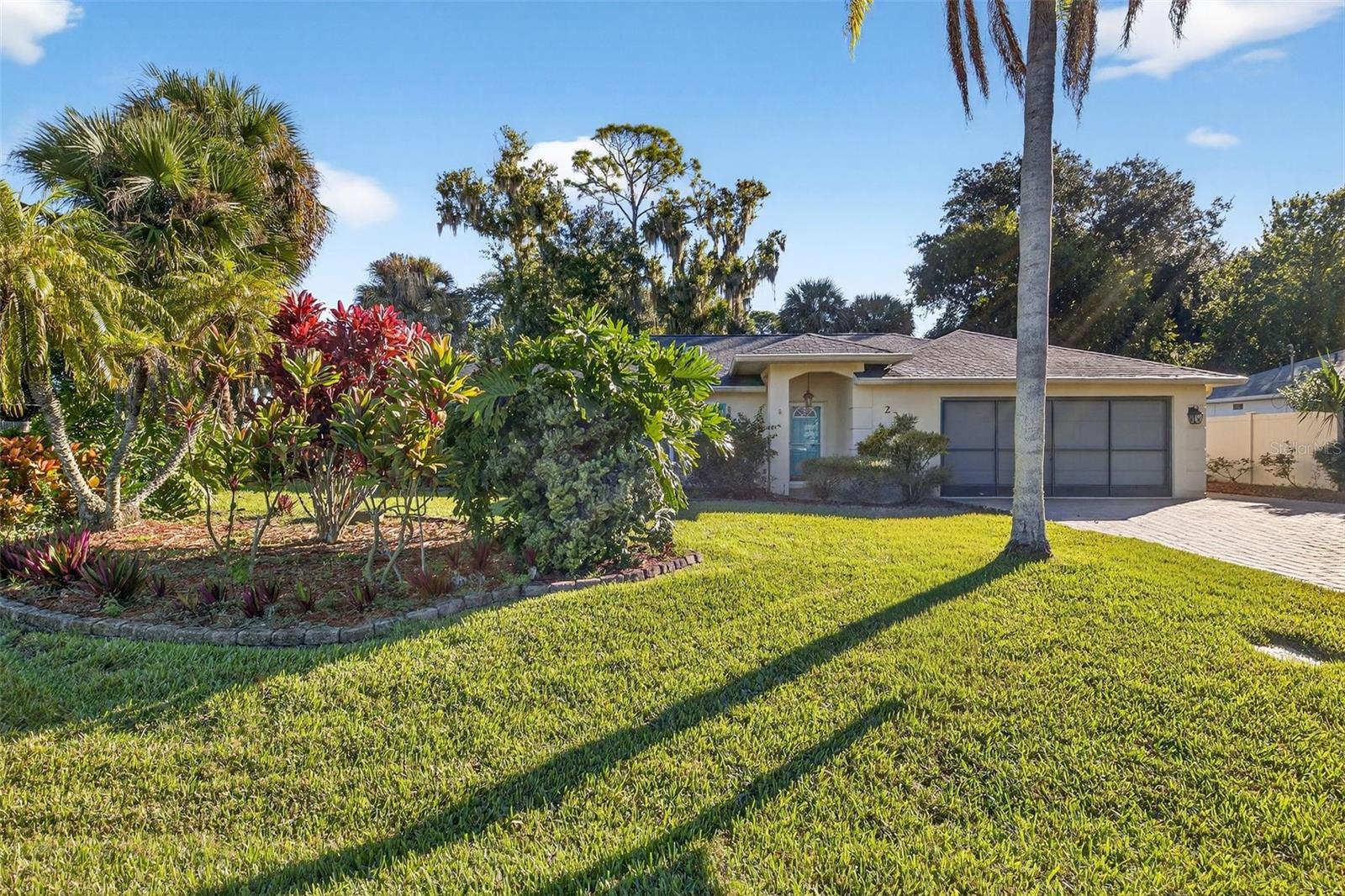 2803 VISTA PALM DRIVE