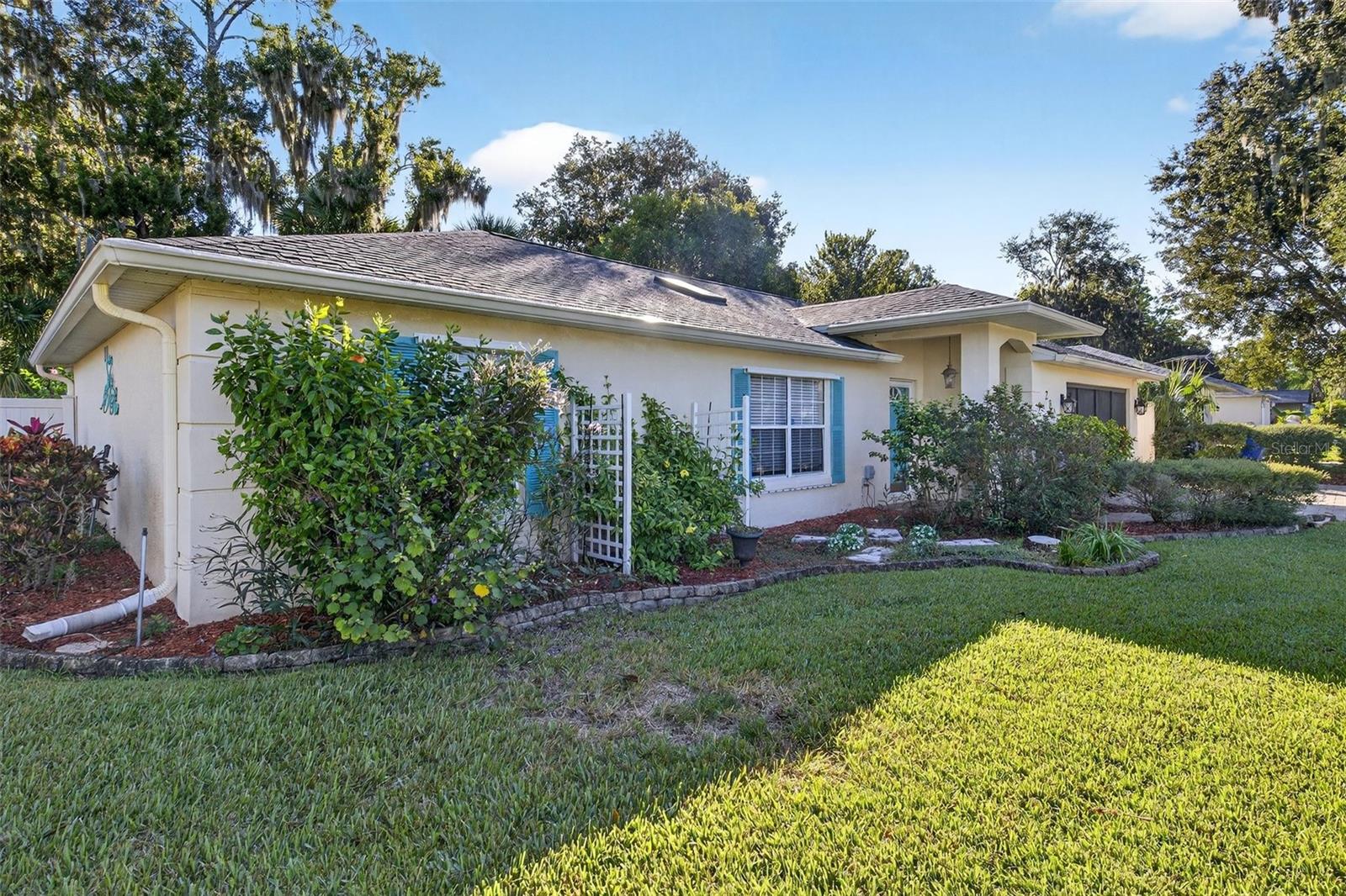 2803 VISTA PALM DRIVE