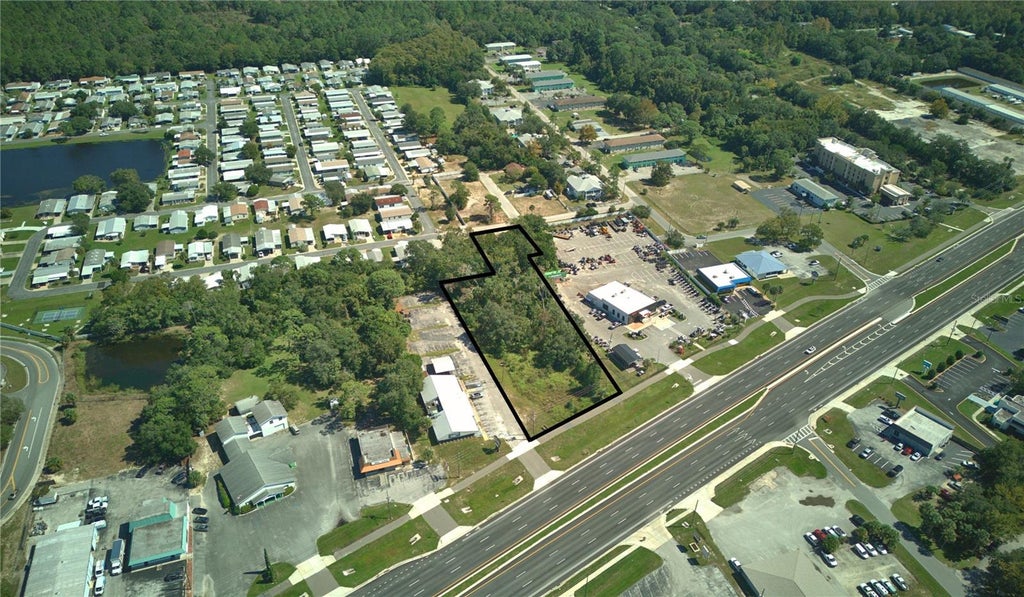 Photo of 1975 SE Us Highway 19, Crystal River, FL 34429 (MLS # TB8559975)