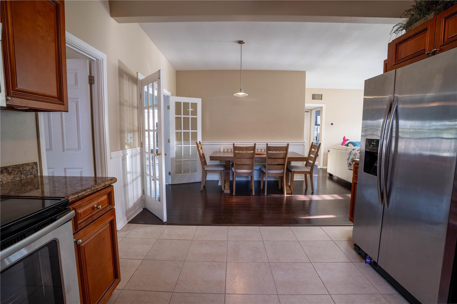 ANONA GROVES - Residential