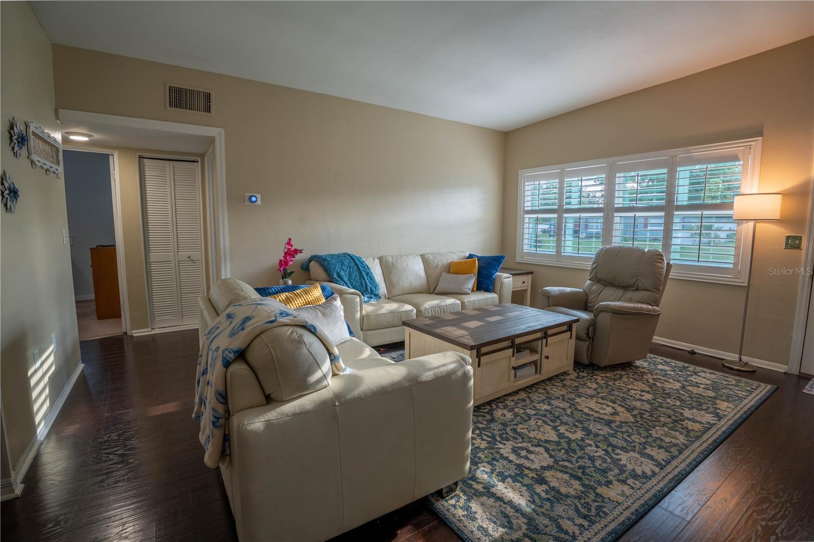 ANONA GROVES - Residential