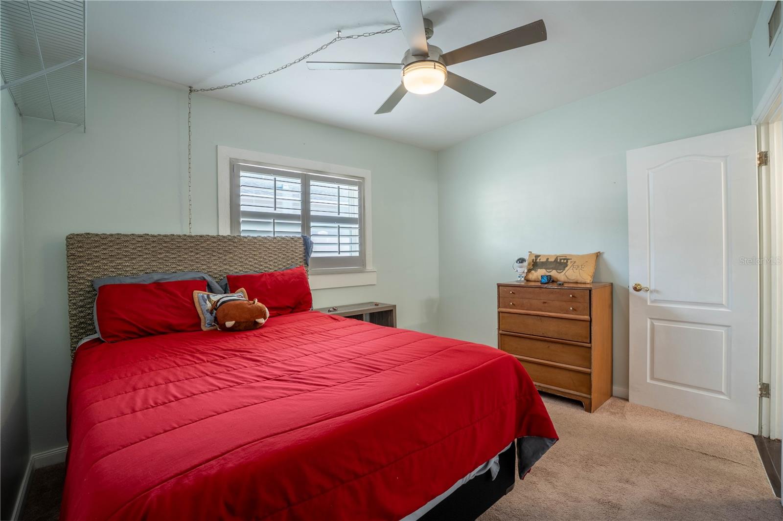 ANONA GROVES - Residential