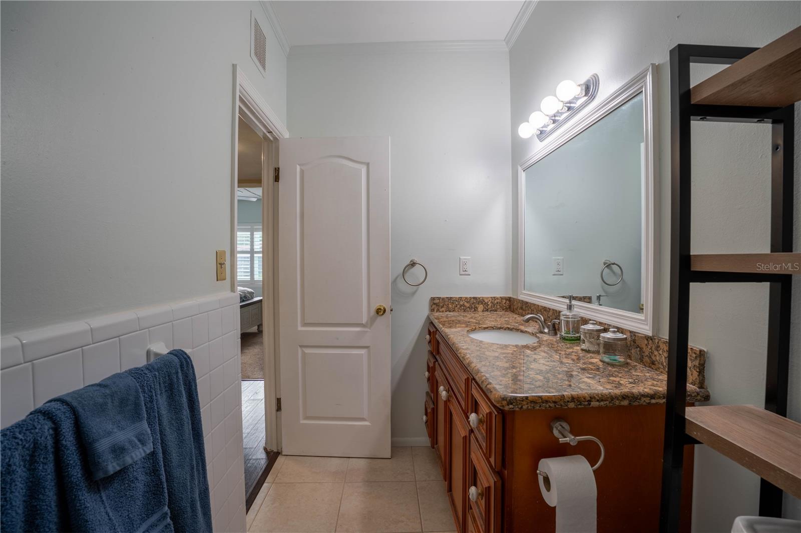 ANONA GROVES - Residential