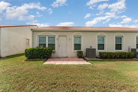 A home in LAKELAND