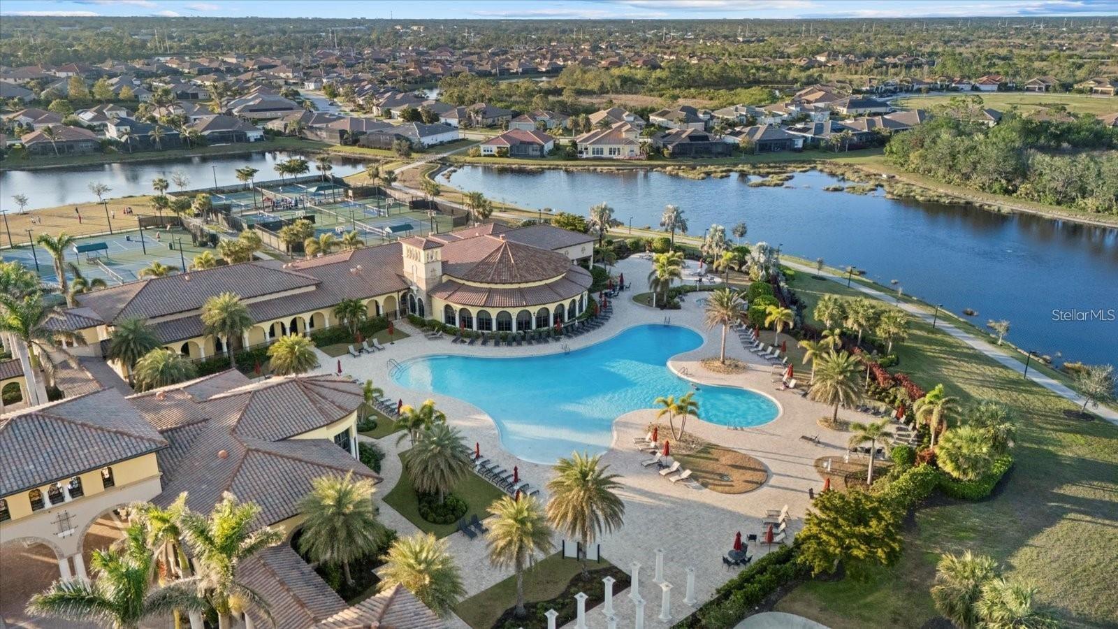 GRAN PARADISO PH 1 - Residential