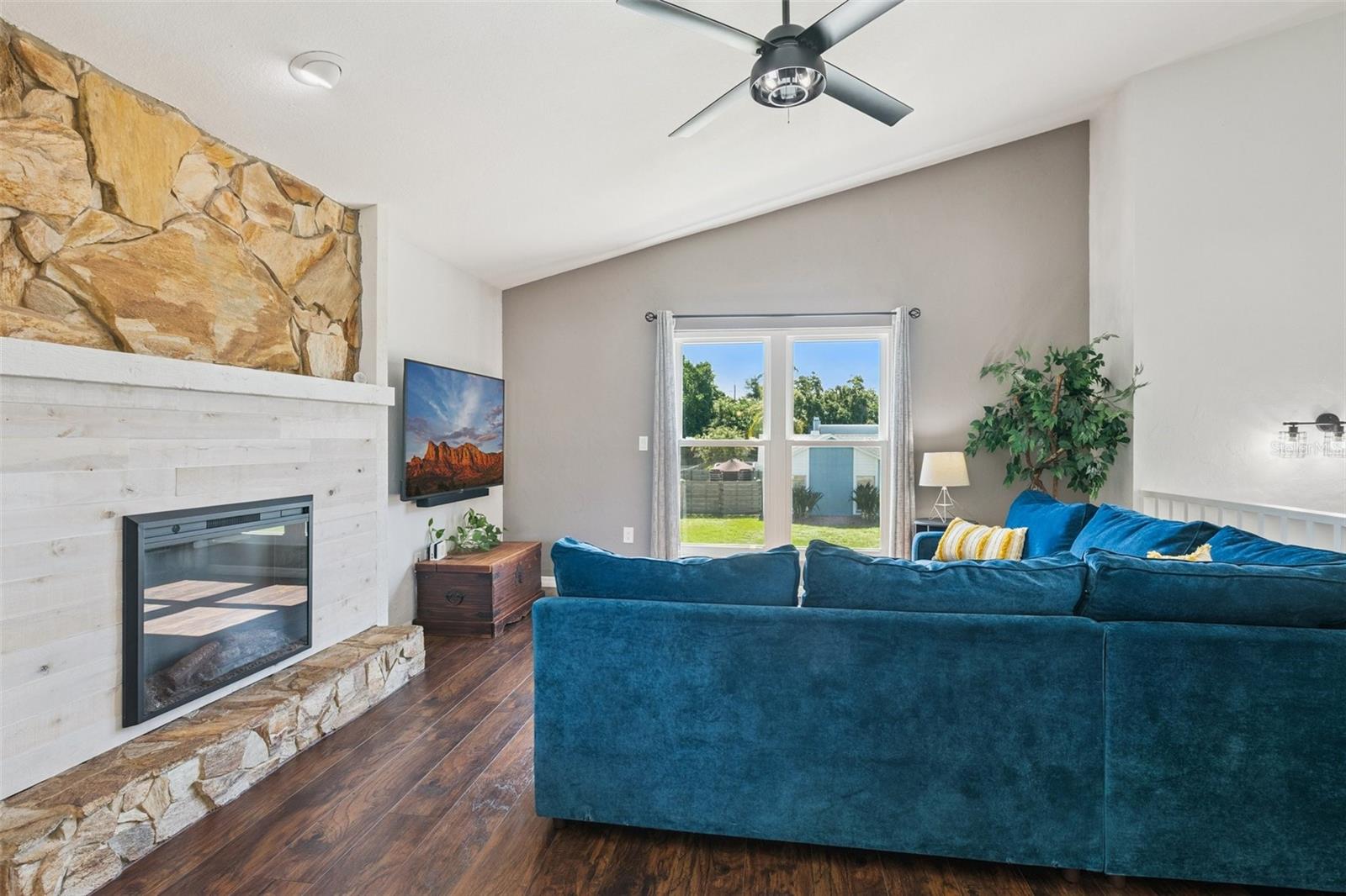 GLENBROOKE - Residential