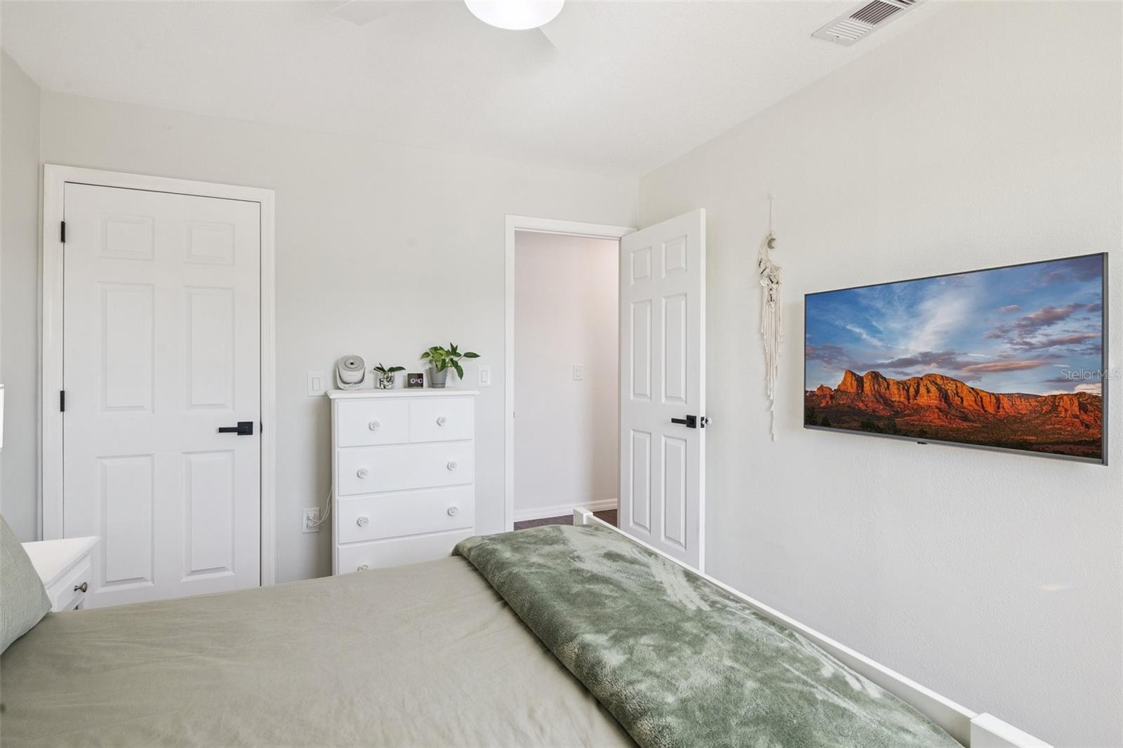GLENBROOKE - Residential