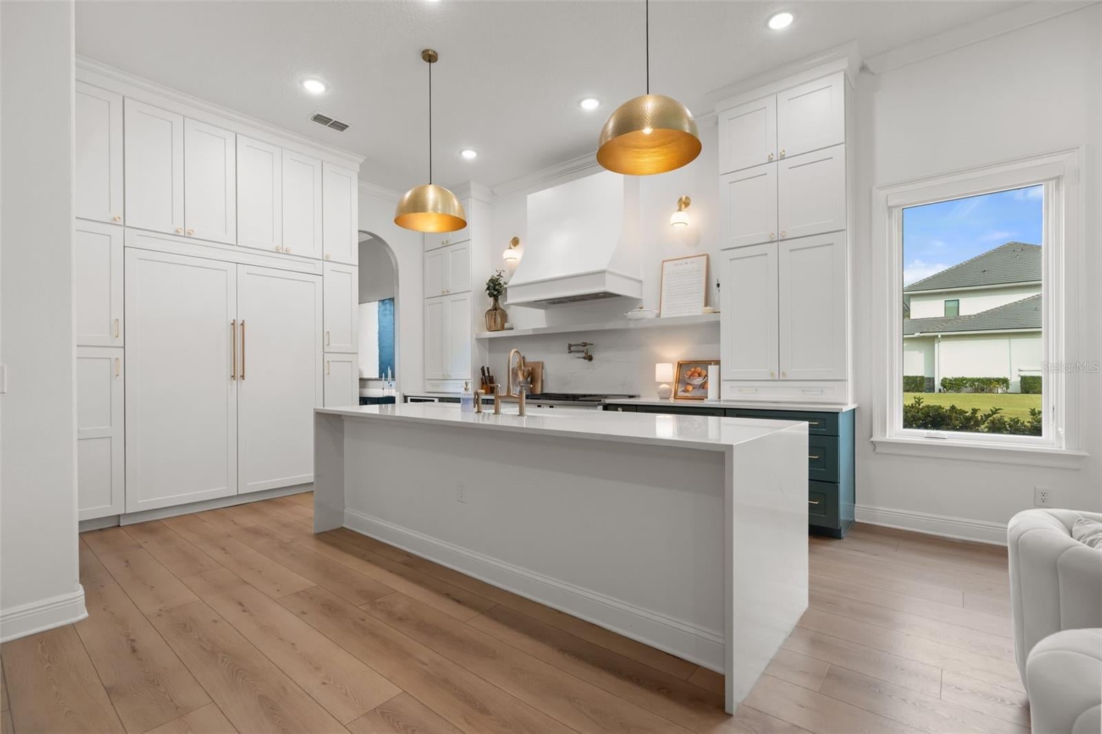 1229 GRAND TRAVERSE PARKWAY