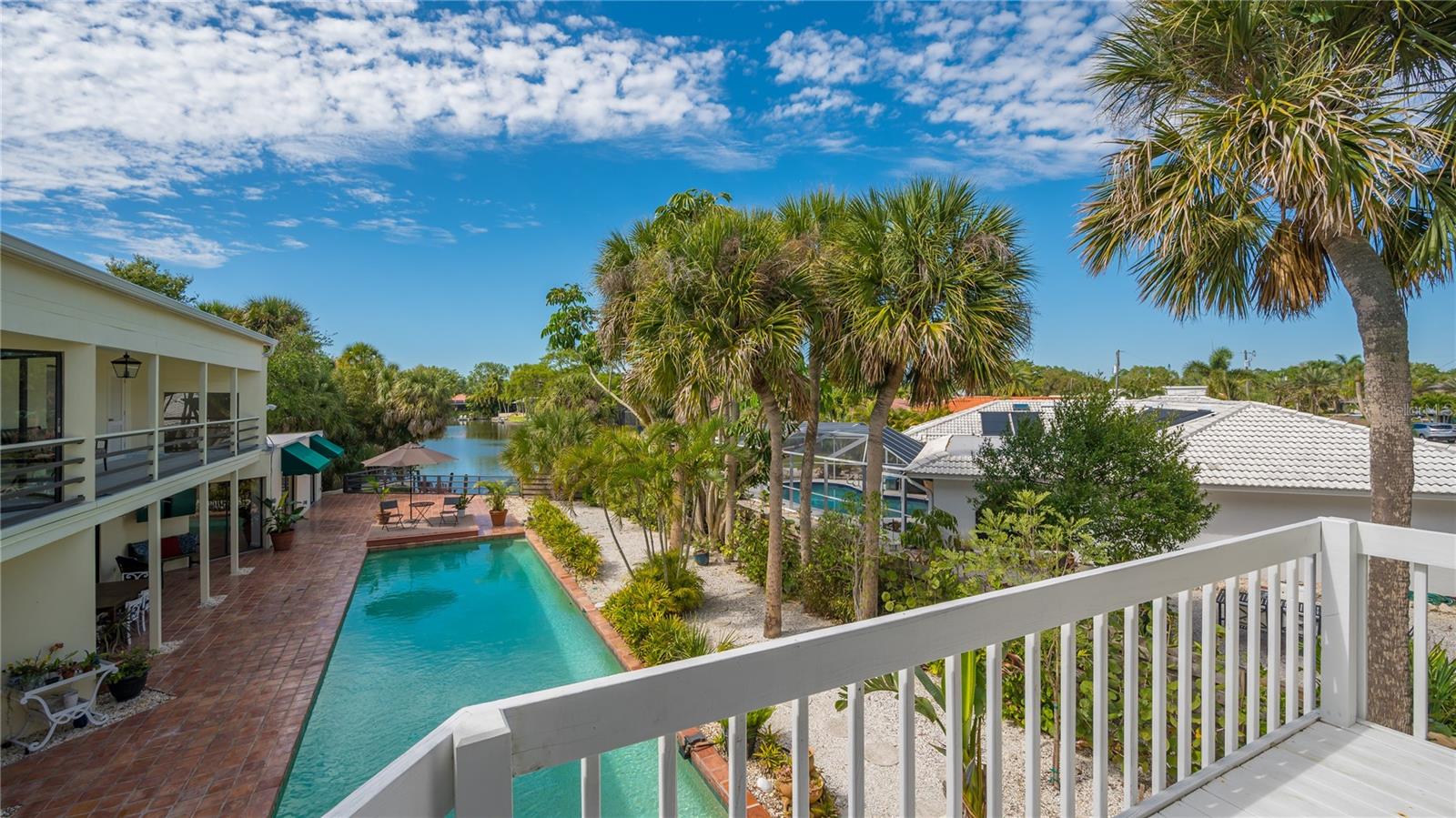 SIESTA ISLES - Residential