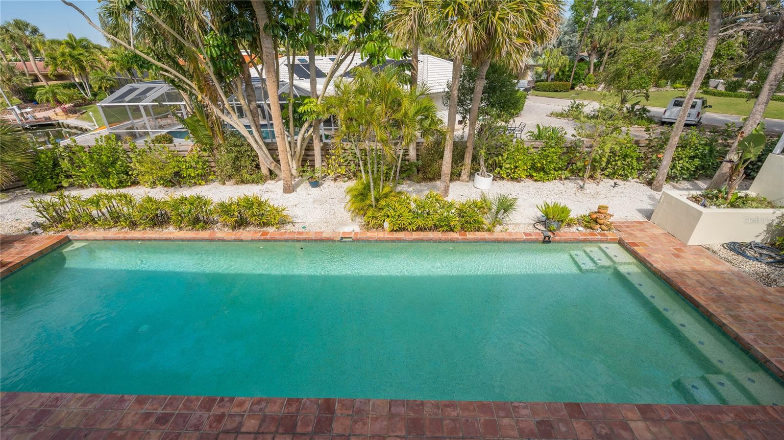 SIESTA ISLES - Residential