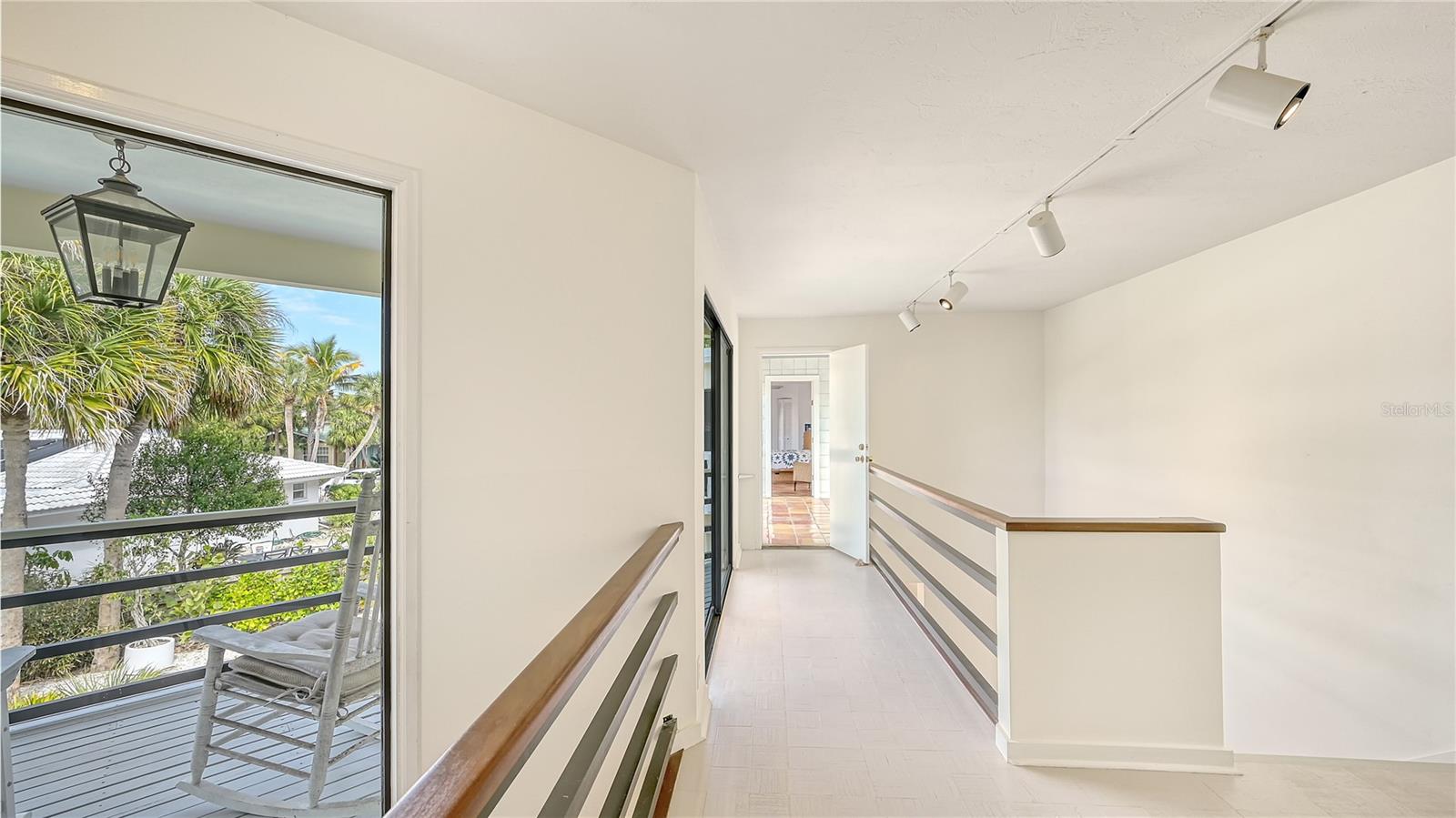 SIESTA ISLES - Residential