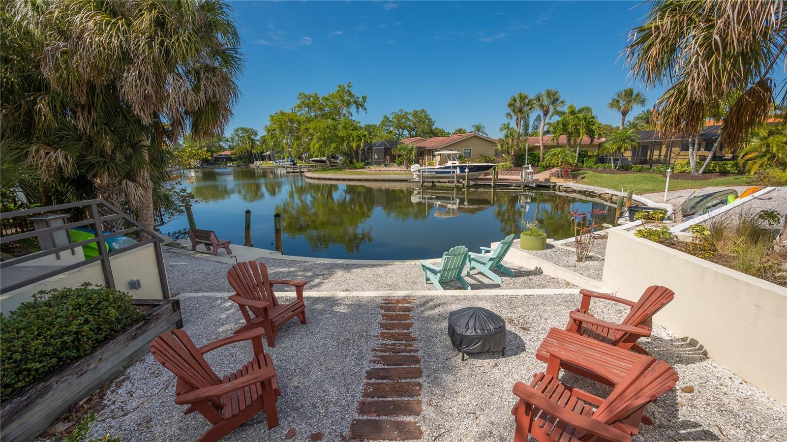 SIESTA ISLES - Residential