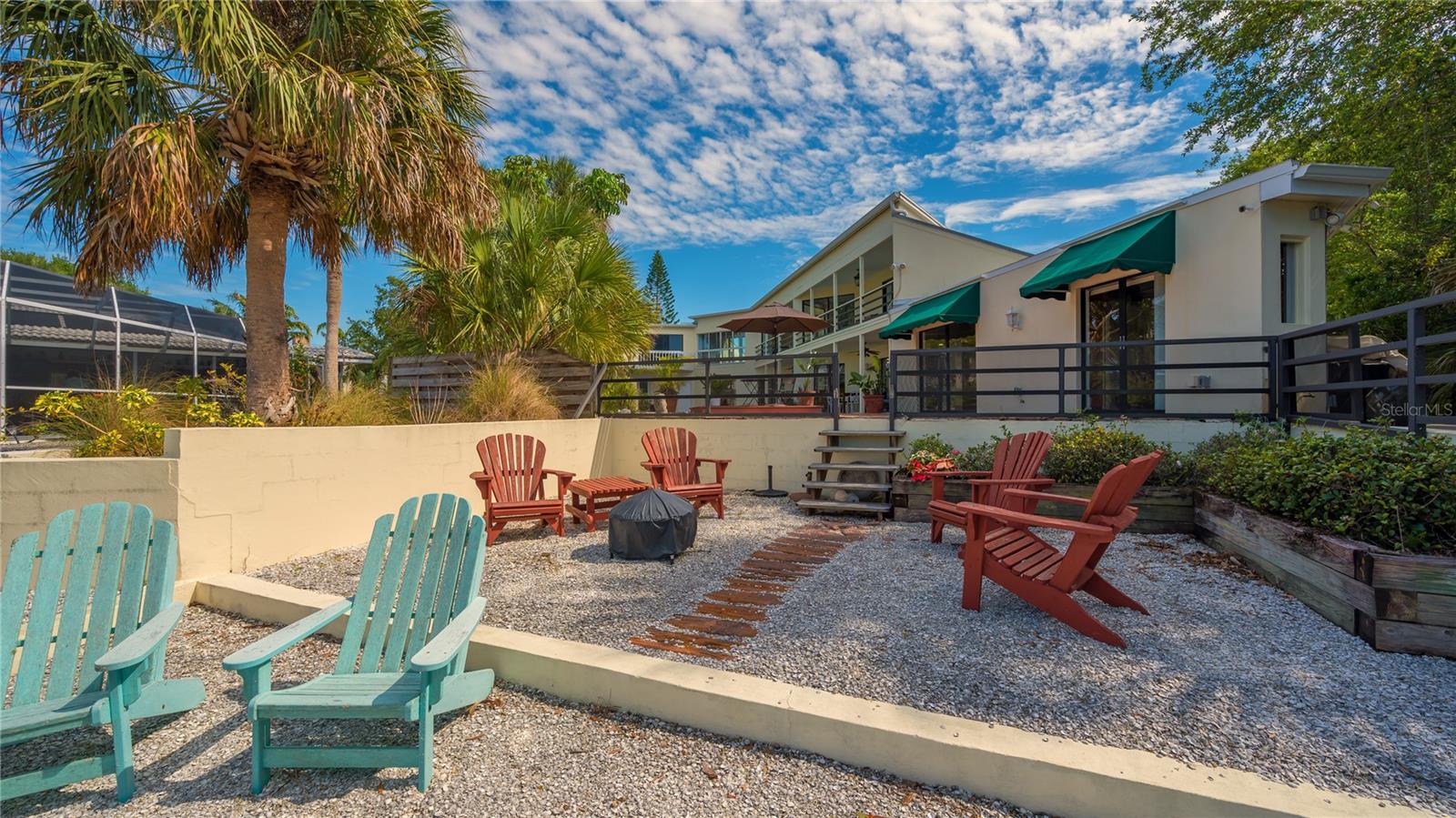 SIESTA ISLES - Residential