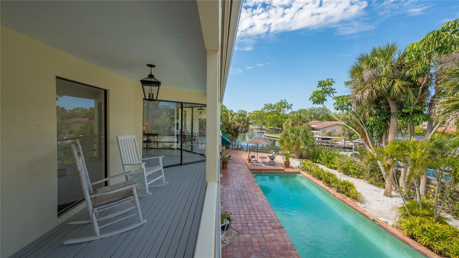 SIESTA ISLES - Residential