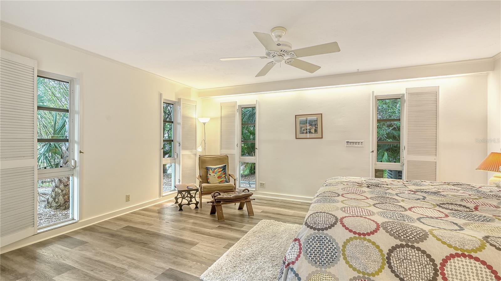 SIESTA ISLES - Residential