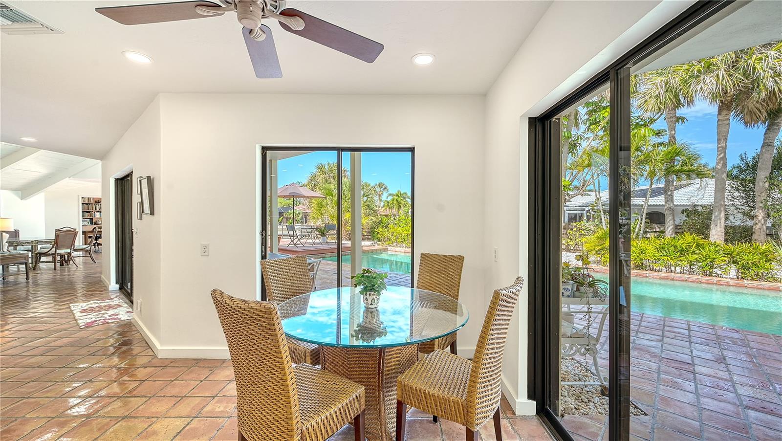 SIESTA ISLES - Residential