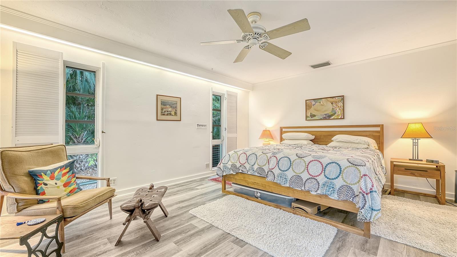 SIESTA ISLES - Residential