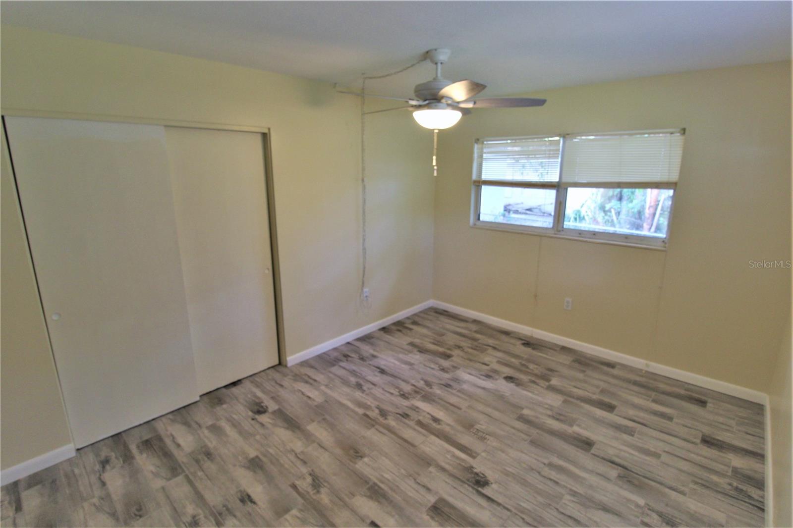 EDGEWATER - Residential Lease