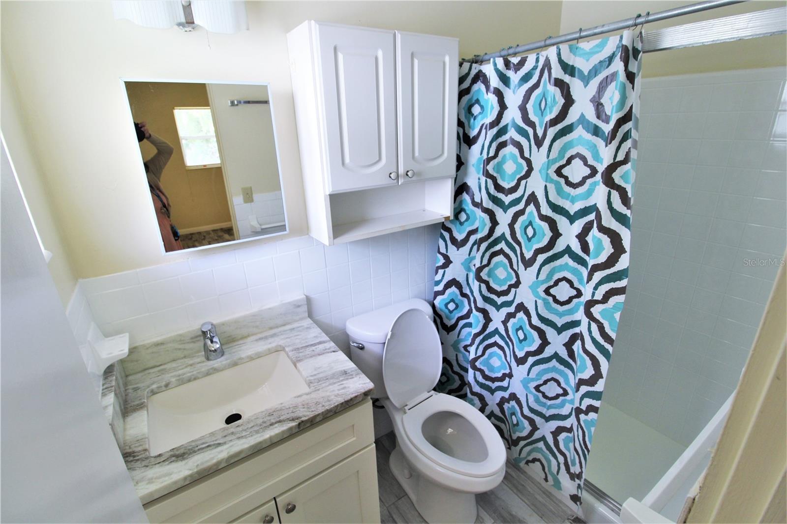 EDGEWATER - Residential Lease
