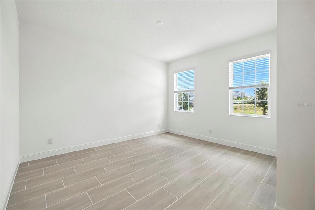 Photo of 7962 Syracuse Drive, Clermont, FL 34714 (MLS # O6320924)