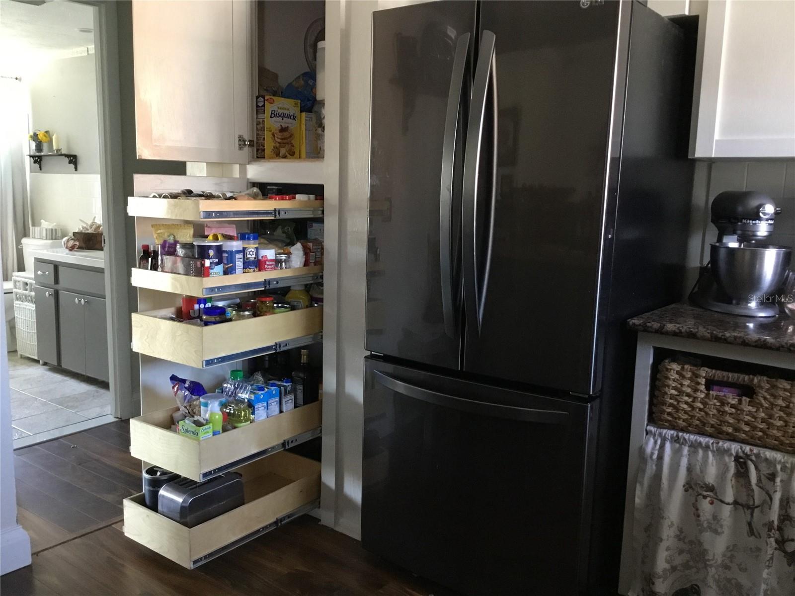 THE FOURTH BAYSHORE - Residential