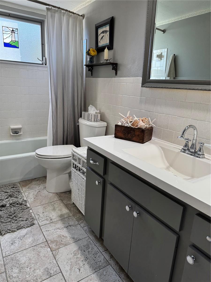 THE FOURTH BAYSHORE - Residential