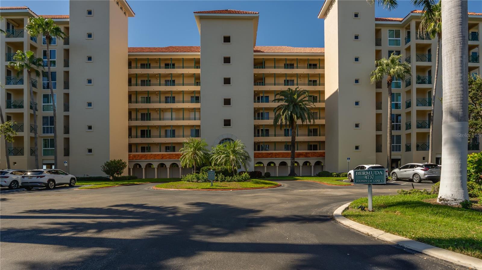 4737 DOLPHIN CAY LANE S 107