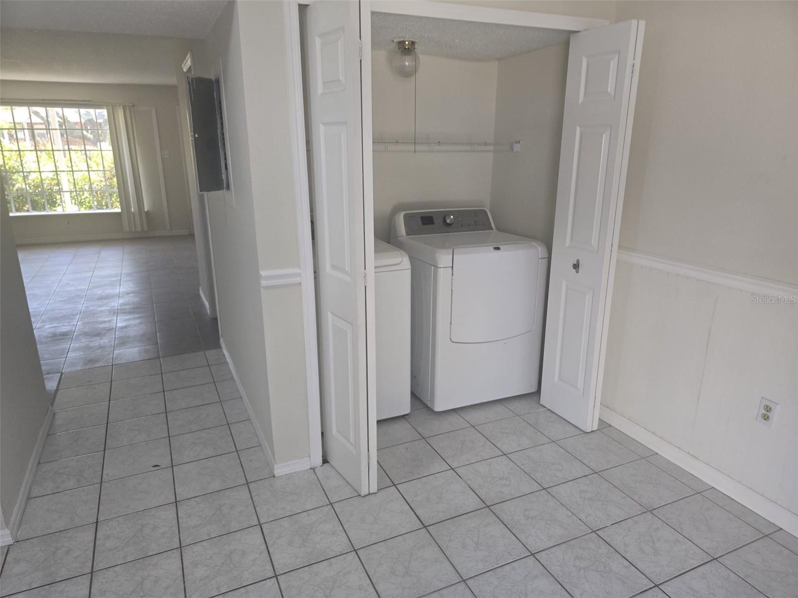 ROYAL CRESCENT CONDO - Residential Lease