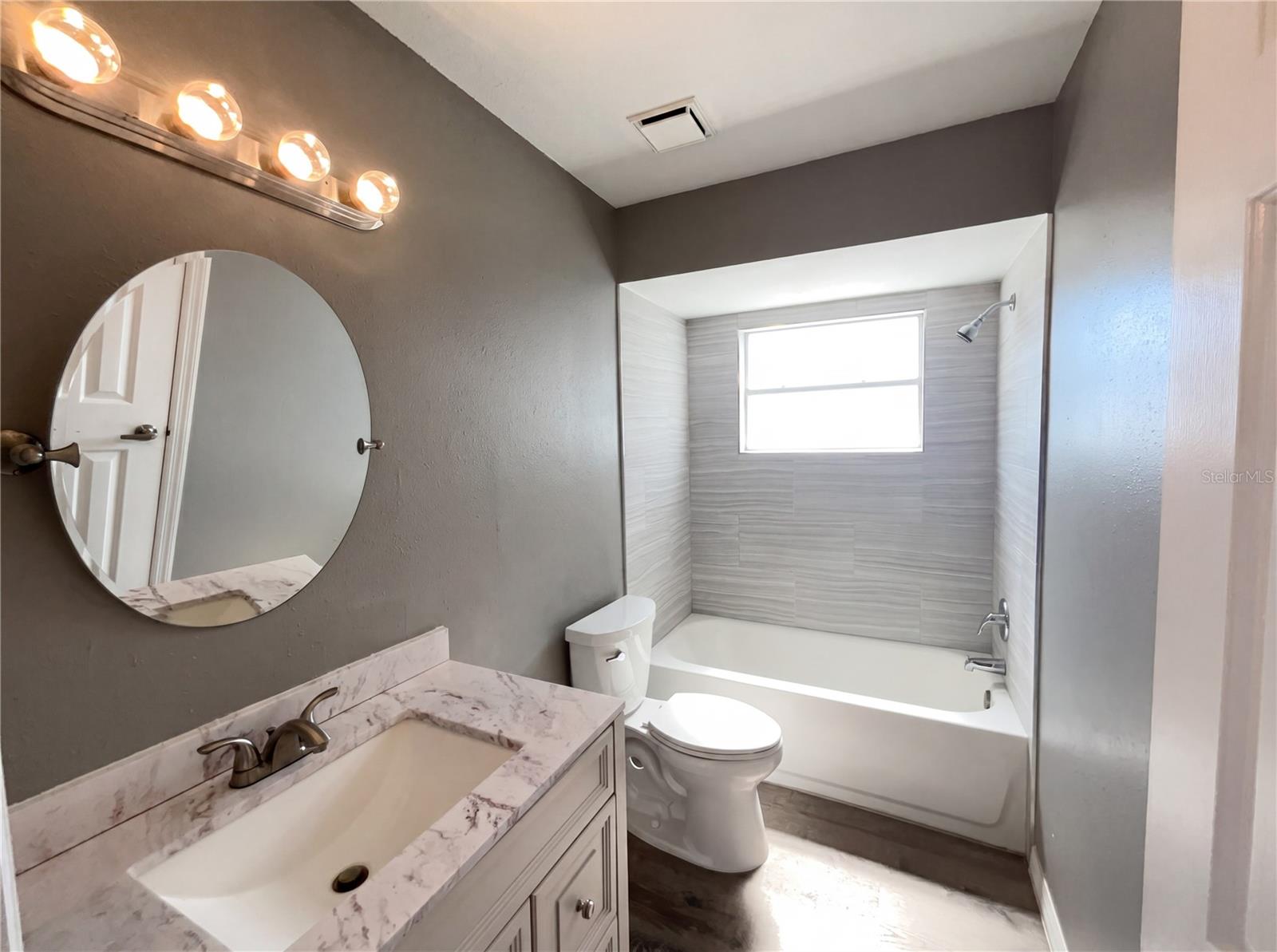 LAKE OLYMPIC TWNHS CONDO - Residential