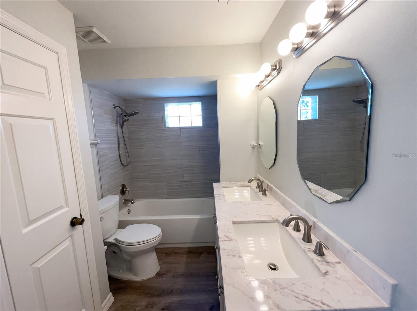 LAKE OLYMPIC TWNHS CONDO - Residential