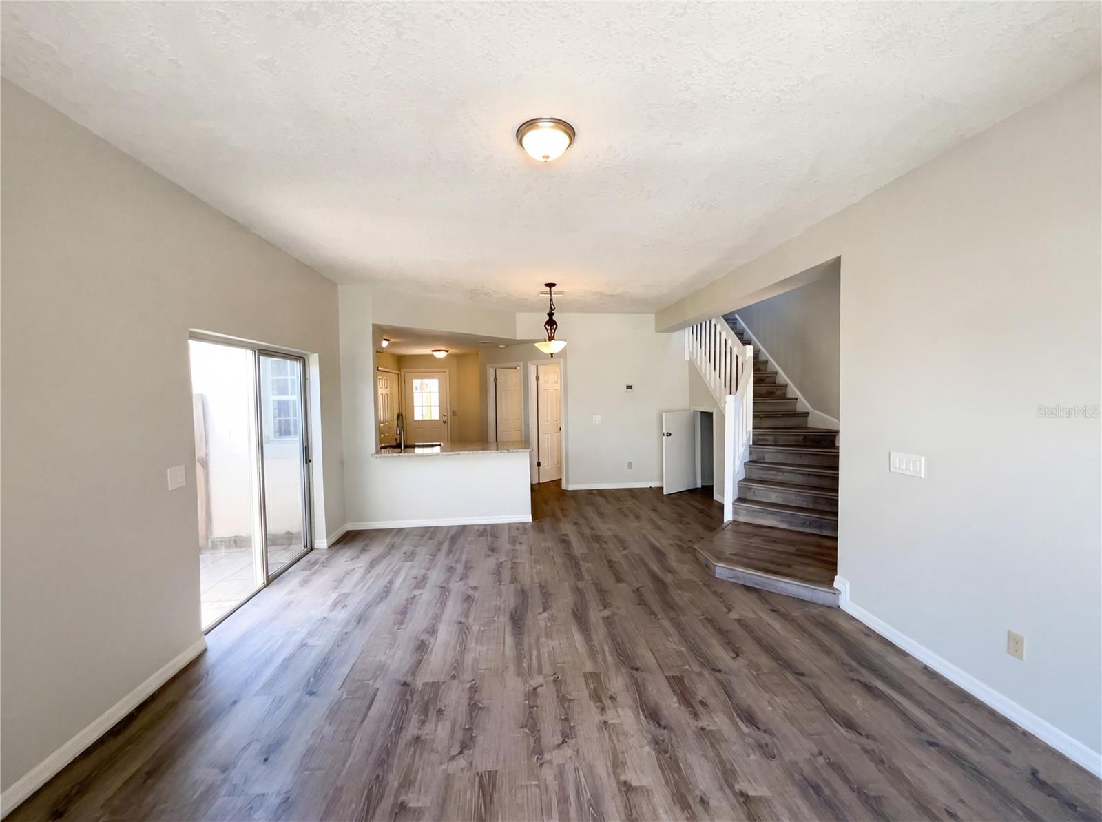LAKE OLYMPIC TWNHS CONDO - Residential