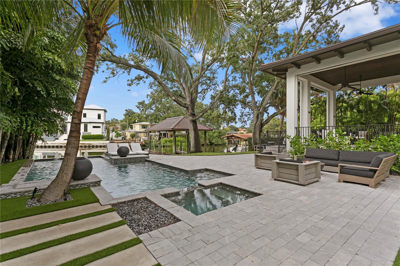 DAVIS ISLANDS PB10 PG52 TO 57 - Residential Lease